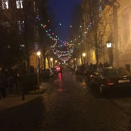 Lägenhet Reviczky Apartman Budapest
